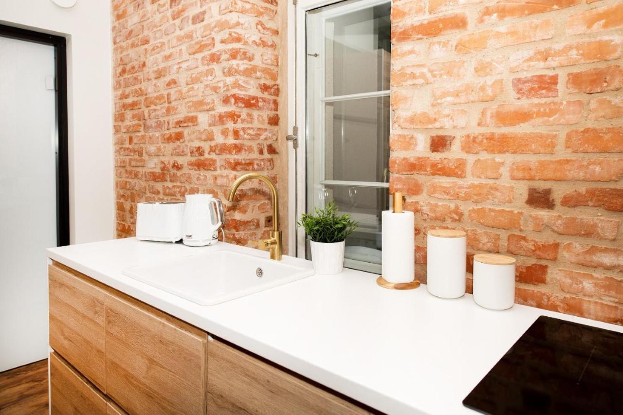 Old Town Luxury Apartment With Sauna تارتو المظهر الخارجي الصورة