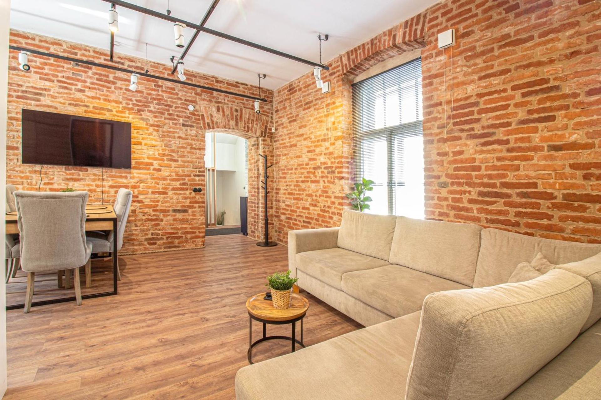 Old Town Luxury Apartment With Sauna تارتو المظهر الخارجي الصورة